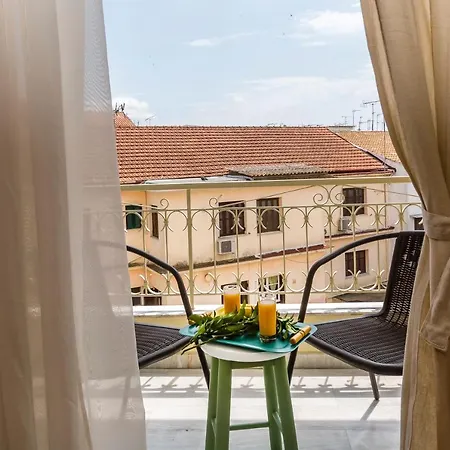 Pausa In Corfu * Corfu (city)
